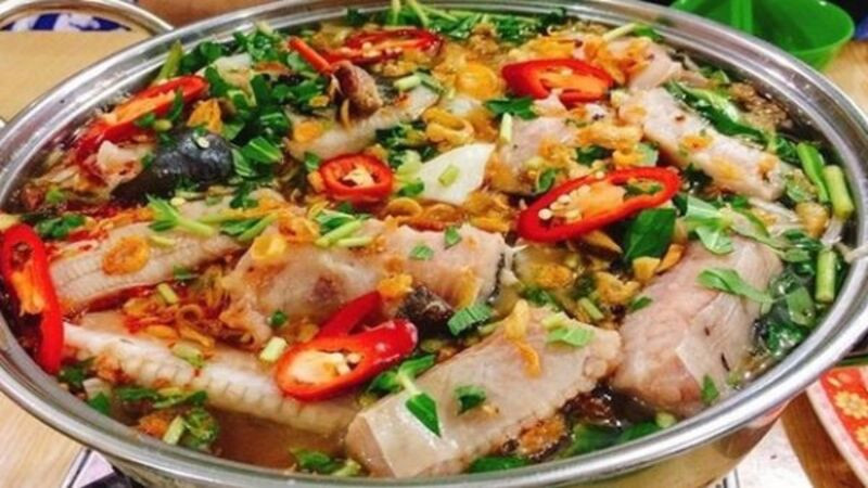 Cá hắc cấy nấu măng chua - bữa ăn ấm áp