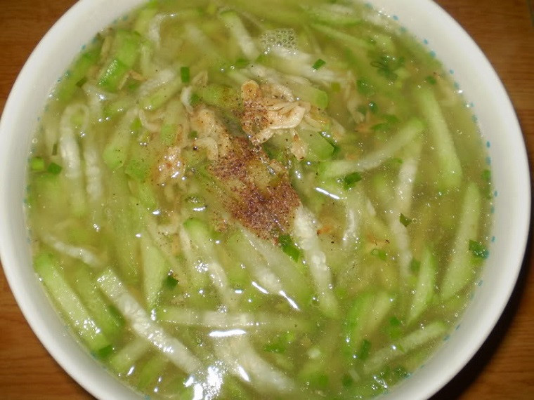 Hạt tiêu trong món canh