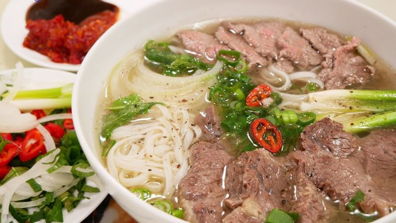 Phở bò truyền thống