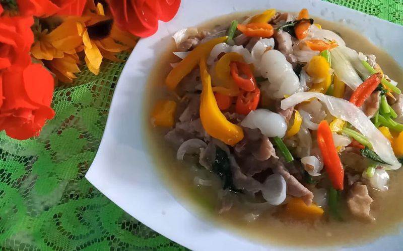 Thịt bò xào chôm chôm thơm ngon