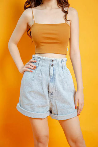 Áo croptop kết hợp quần short