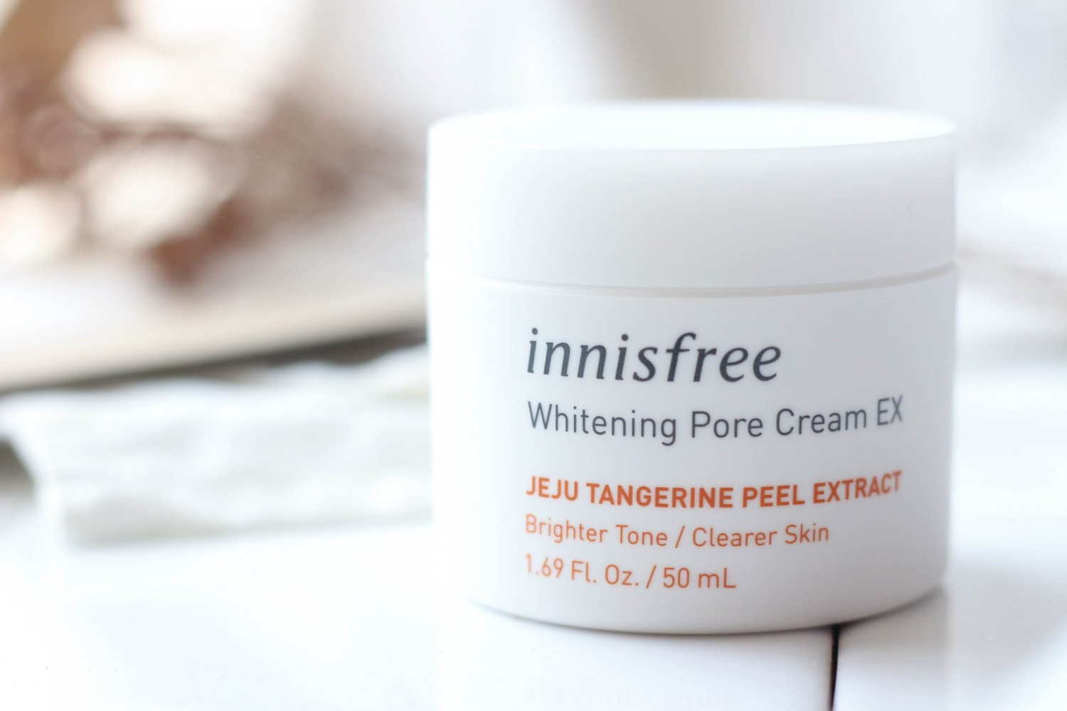 kem dưỡng trắng da mặt tốt nhất Innisfree