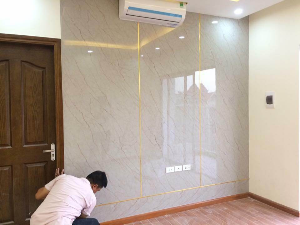 Nguyên Nhân Và Cách Khắc Phục Tình Trạng Trầy Xước Trên Tấm Nhựa PVC Ốp Tường