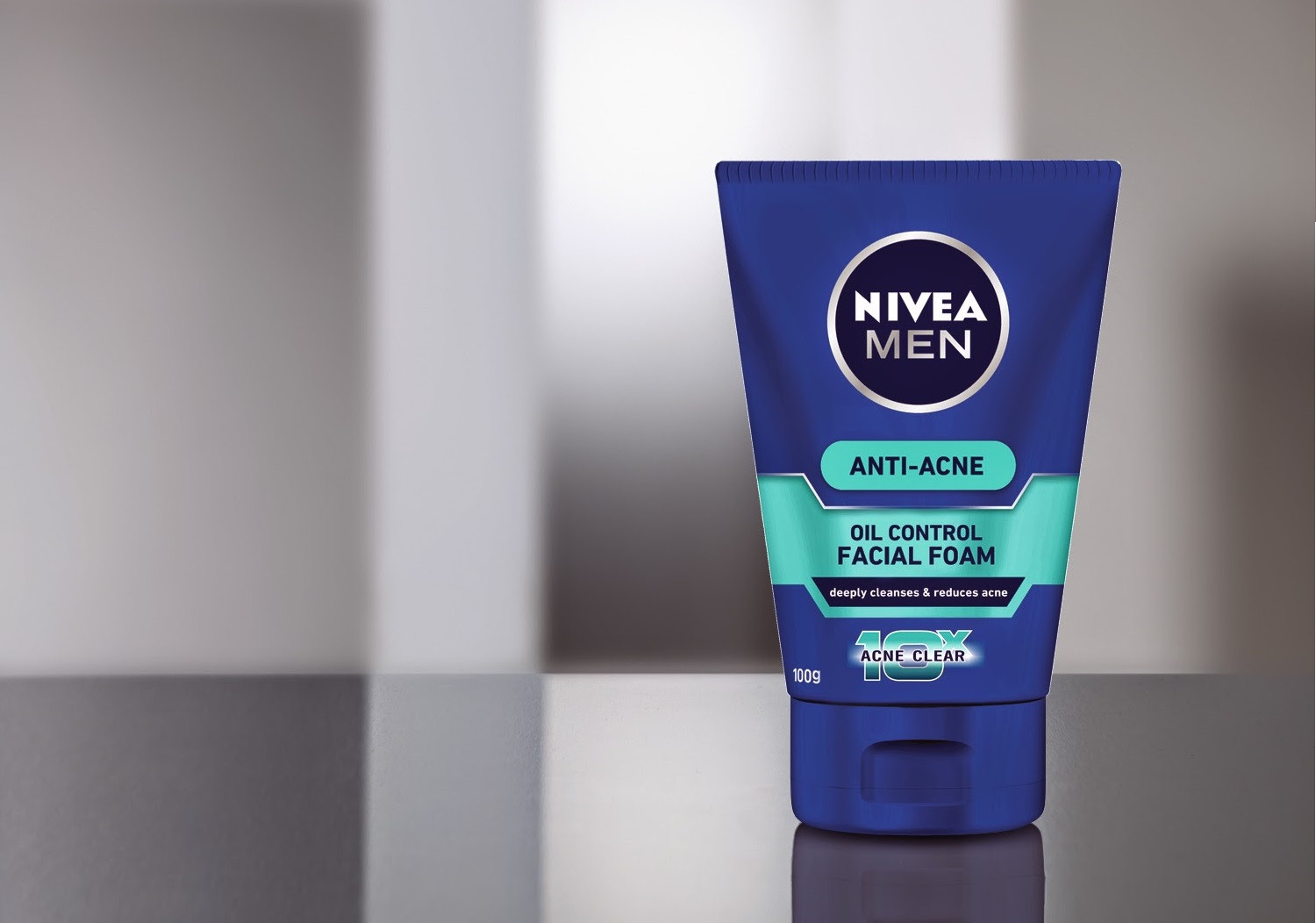 Sữa rửa mặt trị mụn Nivea Men