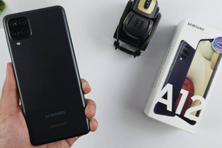 Đánh Giá Samsung Galaxy A12: Smartphone Tầm Trung Đáng Mua