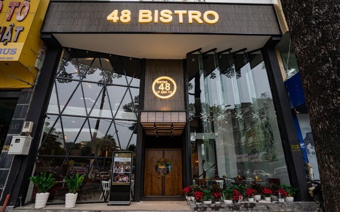 48 Bistro