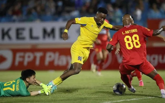 Bộc lộ điểm yếu, Thanh Hóa khó đua vô địch V-League