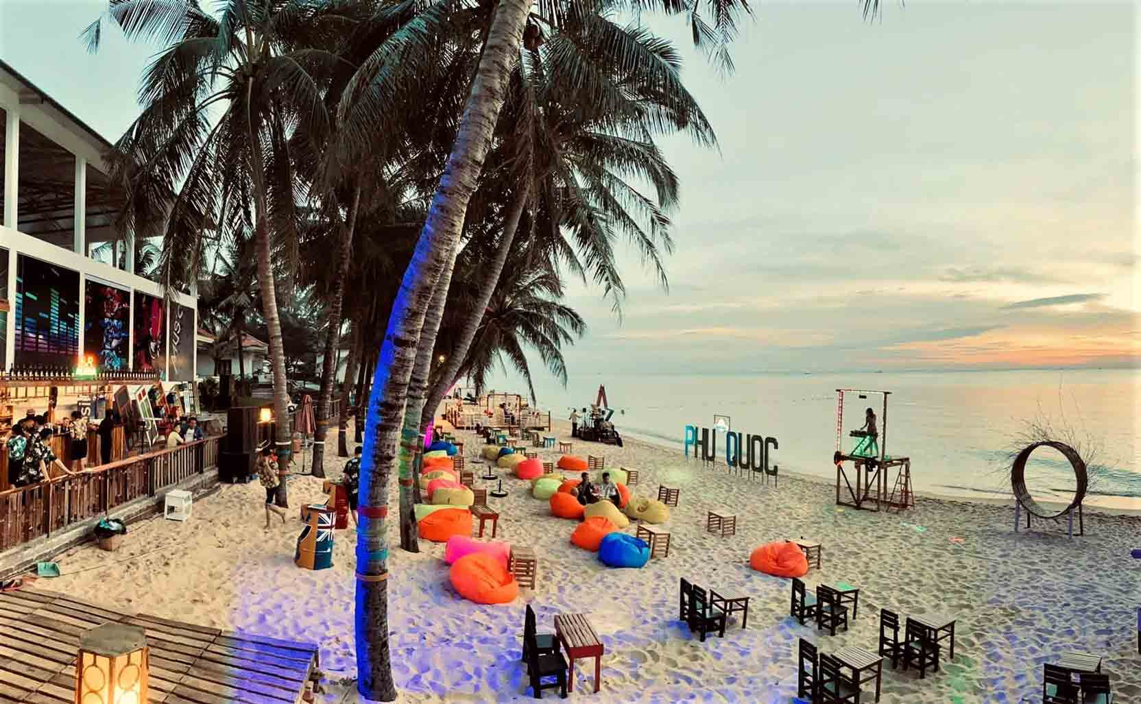 Aloha Beach Bar Phú Quốc