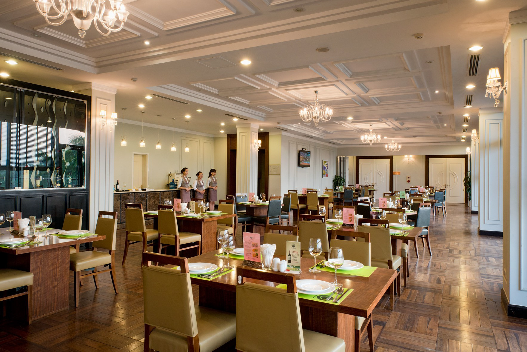 Ẩm thực tại Wyndham Sky Lake