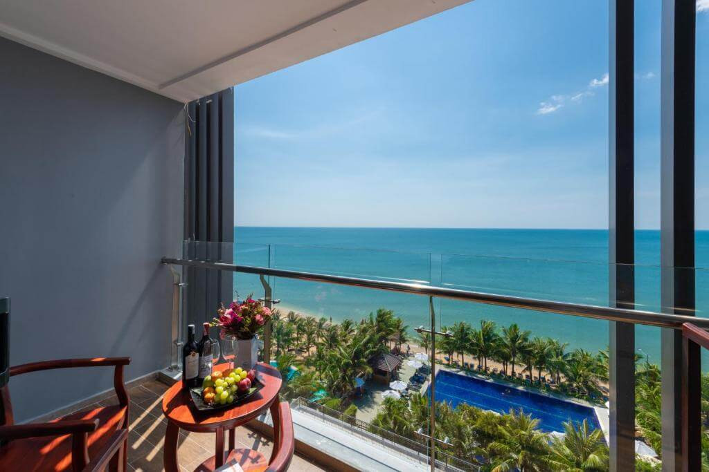 Mừng lễ 30-4 KM Combo Phú Quốc 3N2D tại Amarin Resort & Spa
