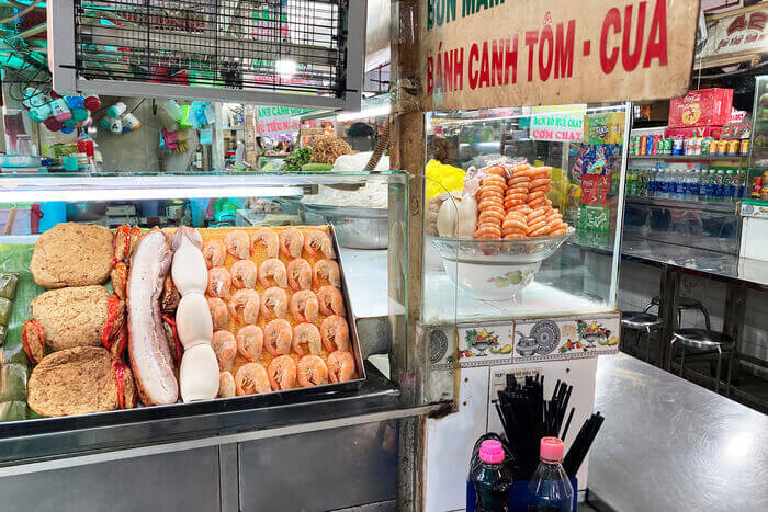 Ăn gì khi đến chợ An Đông?