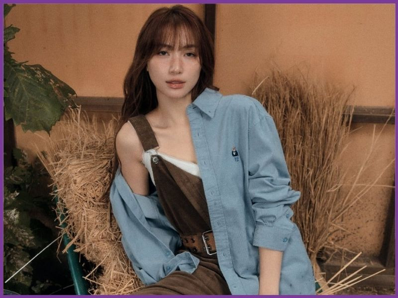 Áo thun với quần jeans