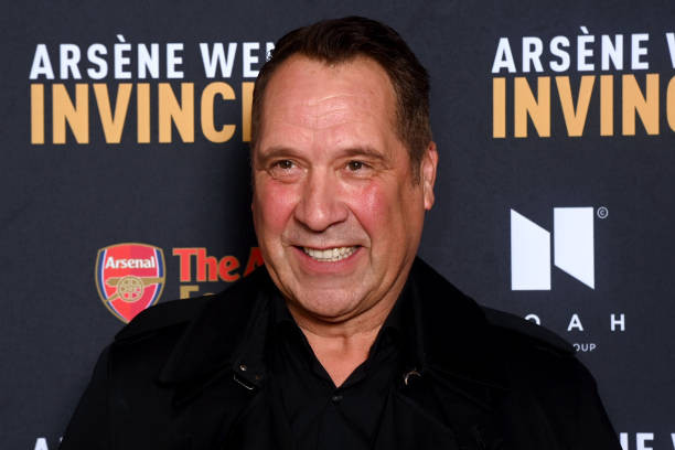 Huyền thoại Arsenal: “Cuộc đua vô địch Premier League vẫn chưa kết thúc”