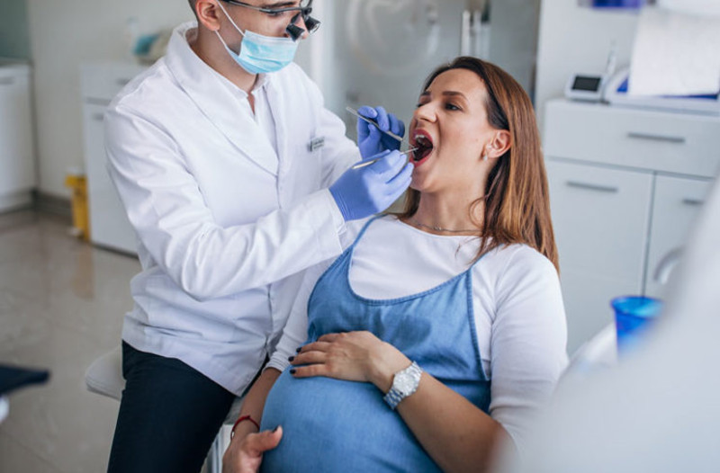 Bà bầu nên thăm khám nha khoa định kỳ