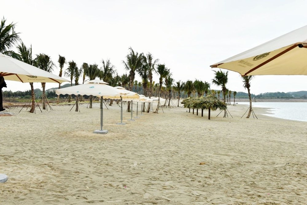 Bãi biển nhân tạo Dragon Ocean