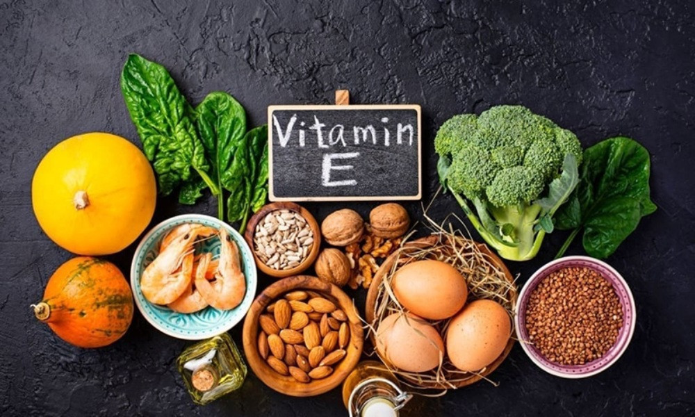 Bạn có thể tích hợp vào chế độ ăn hàng ngày các thực phẩm giàu Vitamin E
