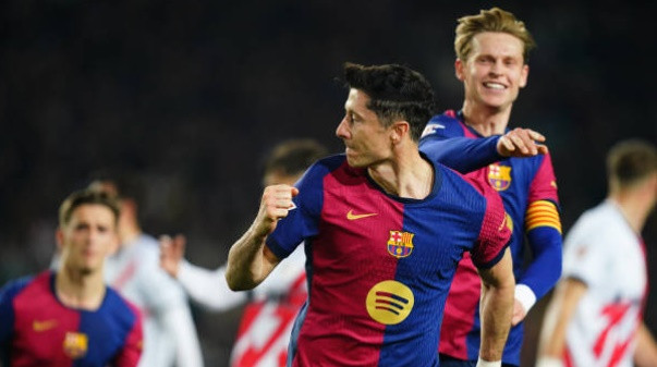 Điểm nhấn VAR, Barcelona chiếm đóng ngôi đầu La Liga