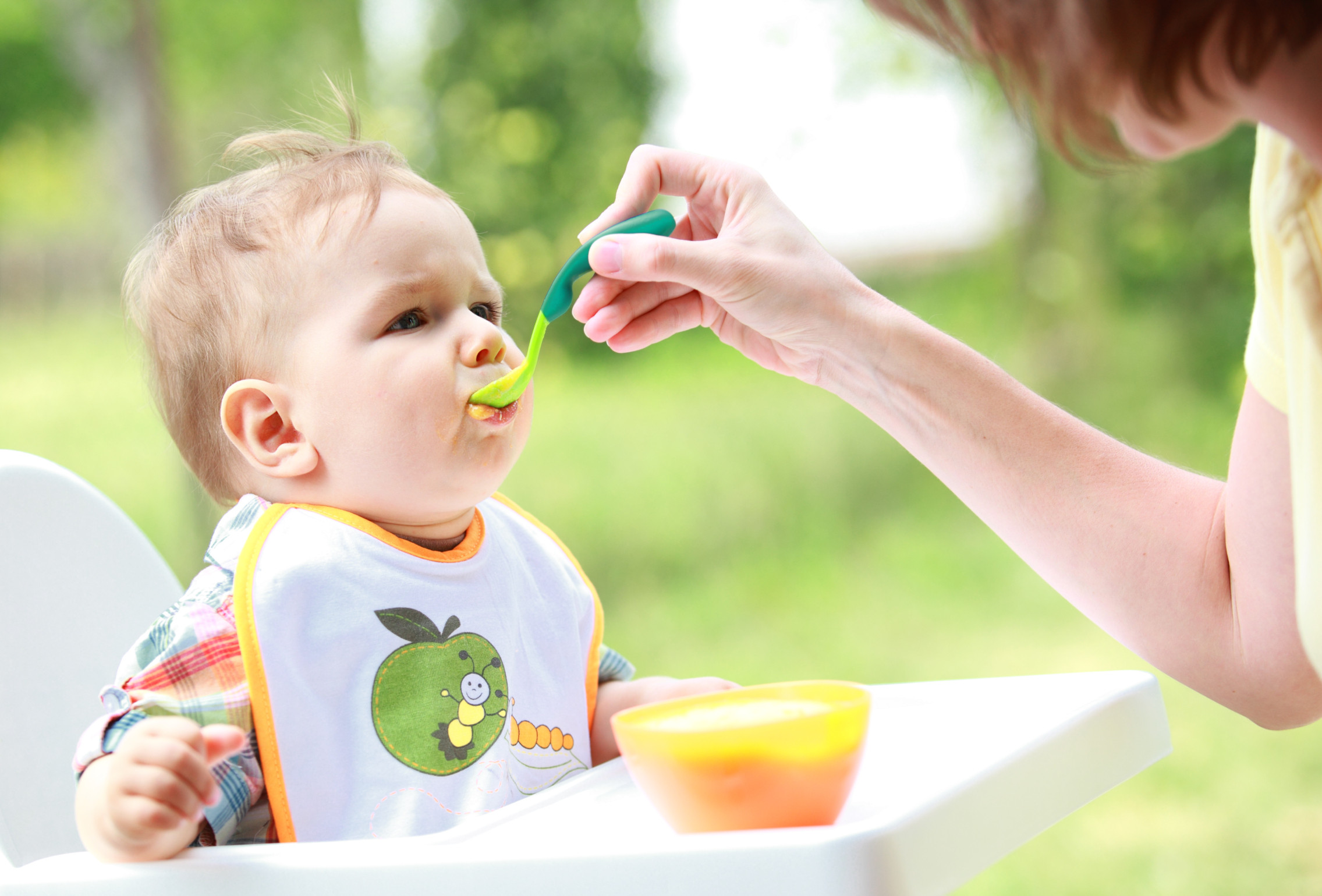Thêm mắm muối vào thực đơn ăn dặm: những tác hại không ngờ đến