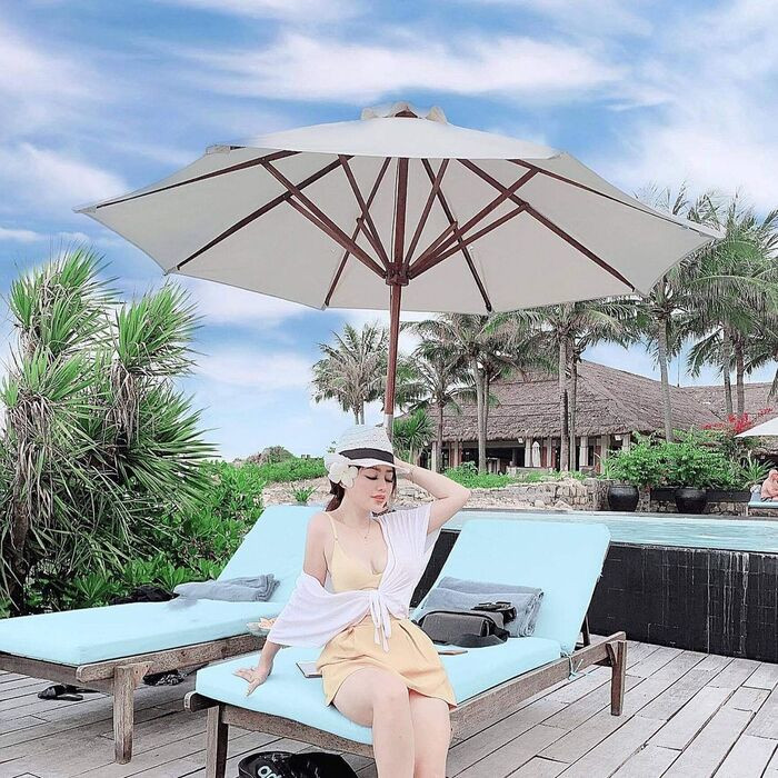 Bể bơi ngoài trời tại Avani Quy Nhơn Resort