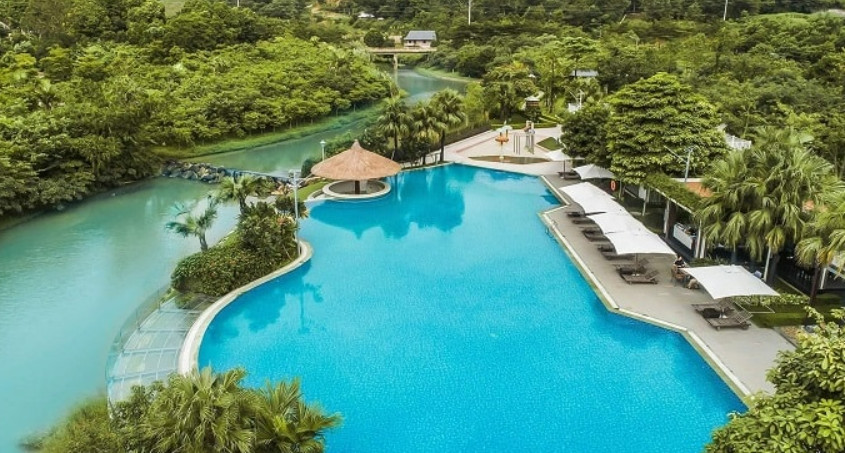 Bể bơi tại Khu C Xanh Villas