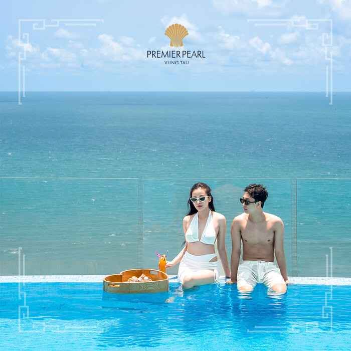 Bể bơi tại Premier Pearl Hotel