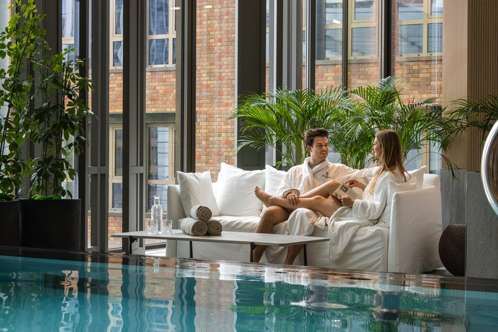 Bể bơi tuyệt đẹp tại Pan Pacific London