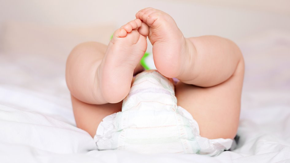 Giật mình: mẹ để con mặc bỉm quá lâu có thể gây dị tật bộ phận sinh dục