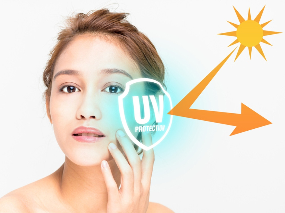 Bôi kem chống nắng sẽ ngăn chặn quá trình lão hóa và giữ cho làn da luôn khỏe mạnh.