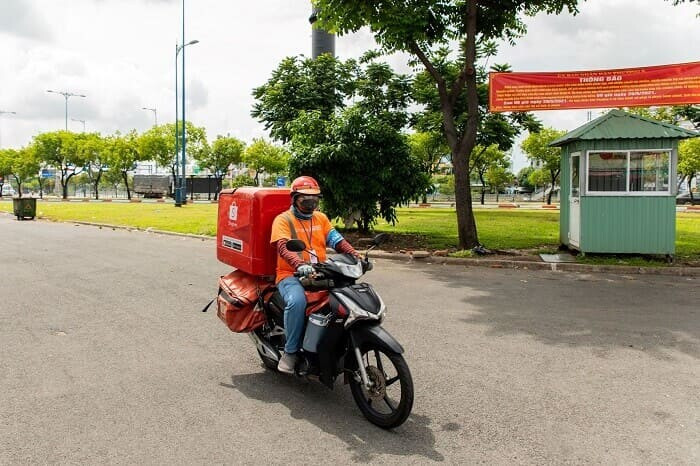 Cả người bán và tài xế đều cùng hợp tác