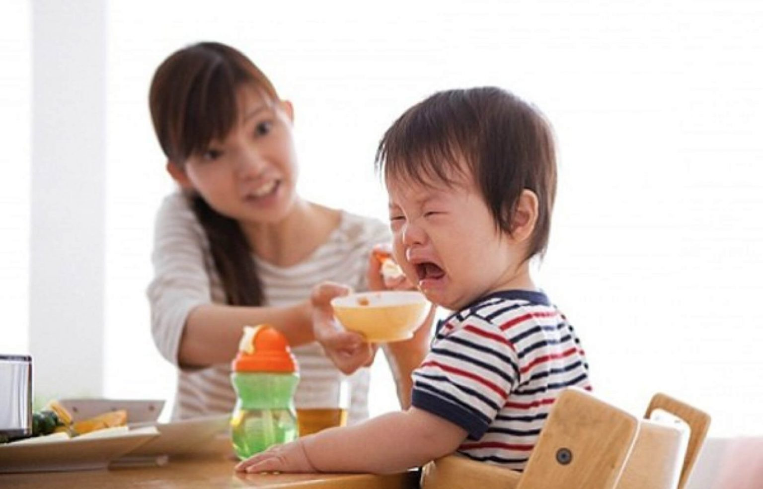 Cách khắc phục biếng ăn sinh lý ở trẻ