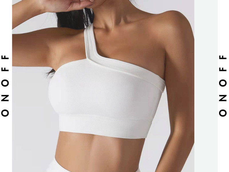 Cách mặc áo ngực không lộ dây