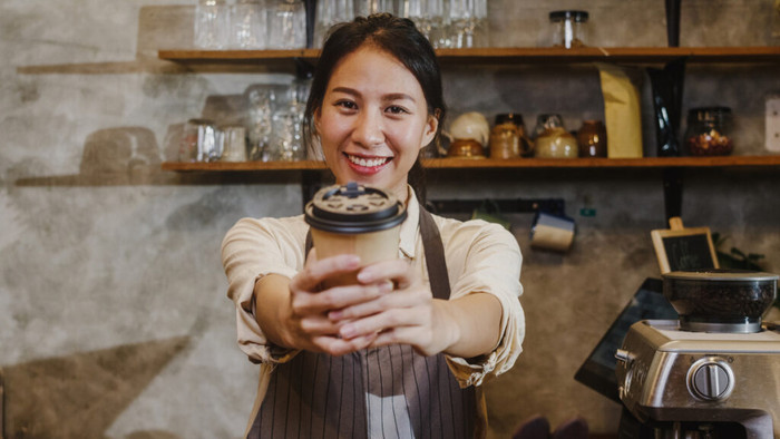 cach-quan-ly-nhan-vien-quan-cafe-vi-tri-phuc-vu