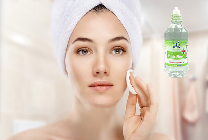 Cách rửa mặt với nước muối sinh lý hiệu quả