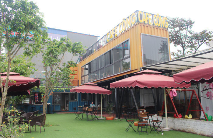 Cafe container phong cách sân vườn