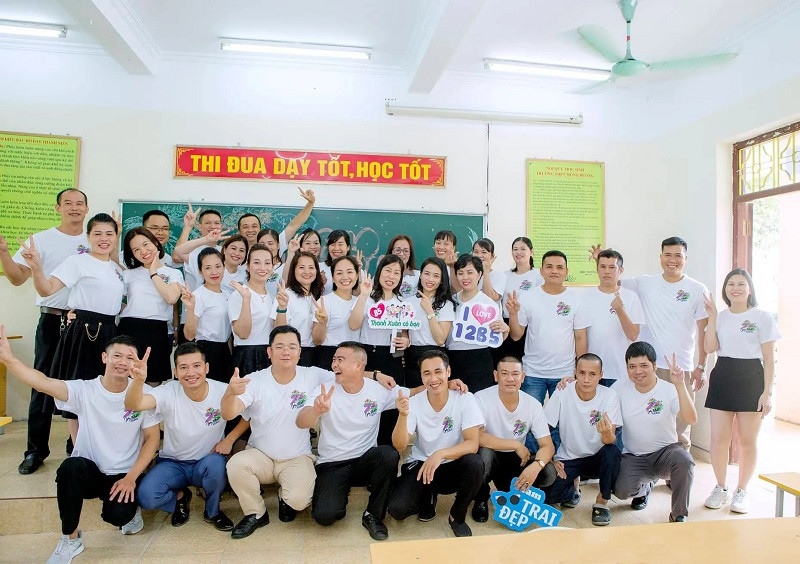 Những Cảm Xúc Đặc Biệt Trong Buổi Gặp Lại 20 Năm Ra Trường