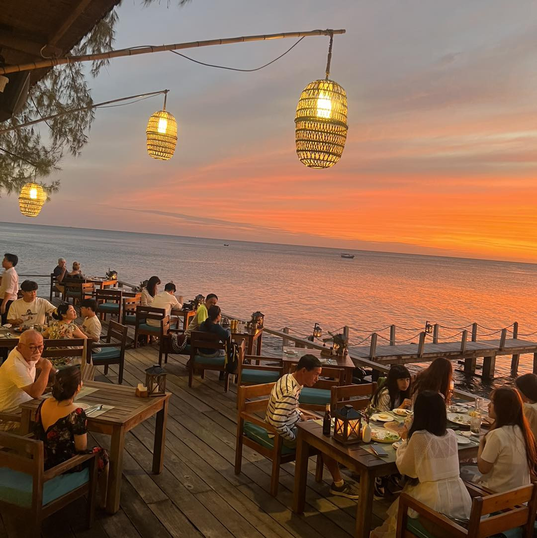 Camia Restaurant