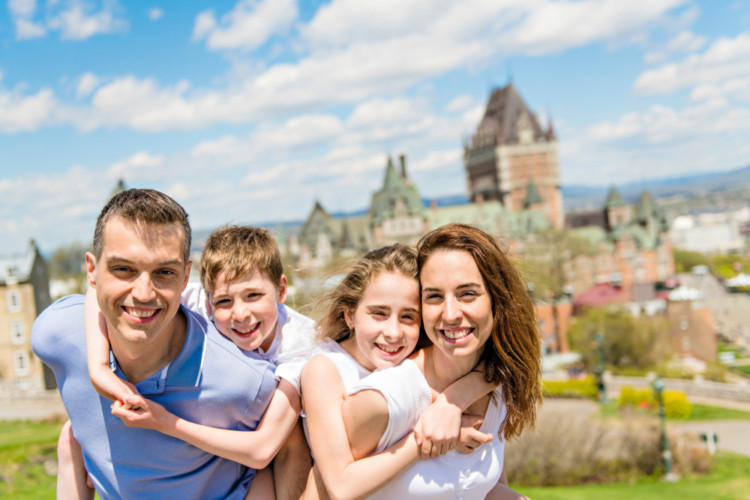 TOP 10 Lý Do Bạn Nên Định Cư Ở Canada
