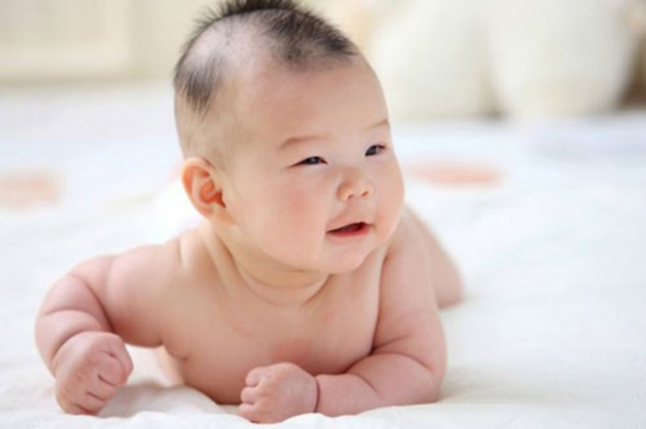 Cạo đầu cho bé