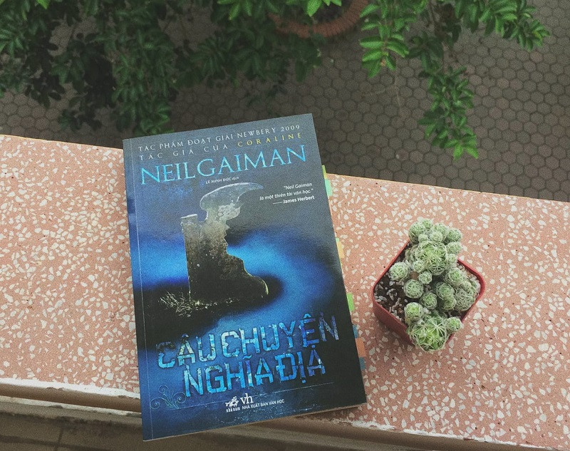 Câu chuyện nghĩa địa - Neil Gaiman