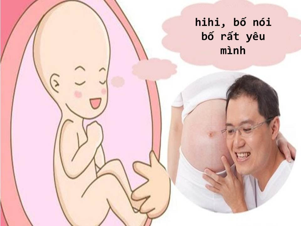 Cha mẹ trò chuyện với con