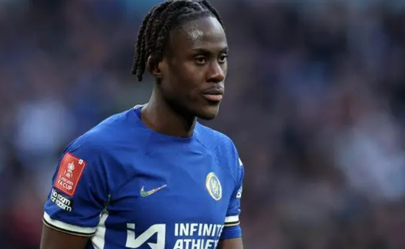 Chalobah trở lại Chelsea