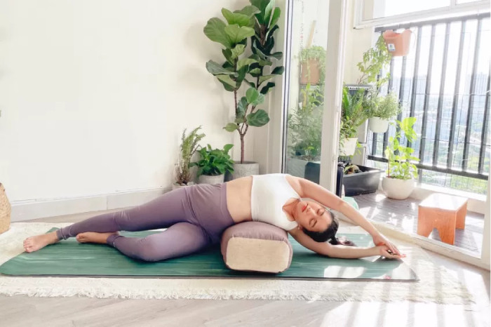 Chăn và gối tập yoga