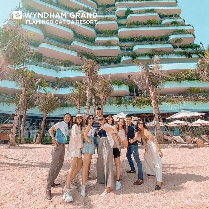 Check-in tại Flamingo Cát Bà Resort