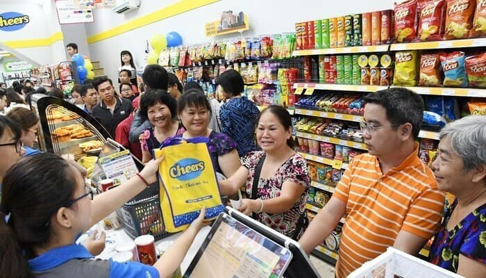 Cheers là cửa hàng tiện lợi ra đời từ sự kết hợp Việt Nam – Singapore
