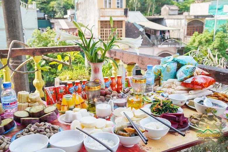 Chi tiết lễ cúng cô hồn hàng tháng và cách cúng