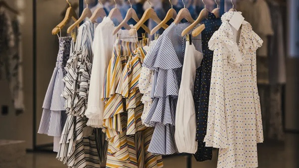Cho thuê quần áo dự tiệc có thể mang lại lợi nhuận cao và tiết kiệm