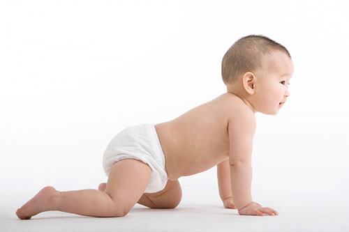 Chọn bỉm phù hợp cho bé yêu theo giai đoạn