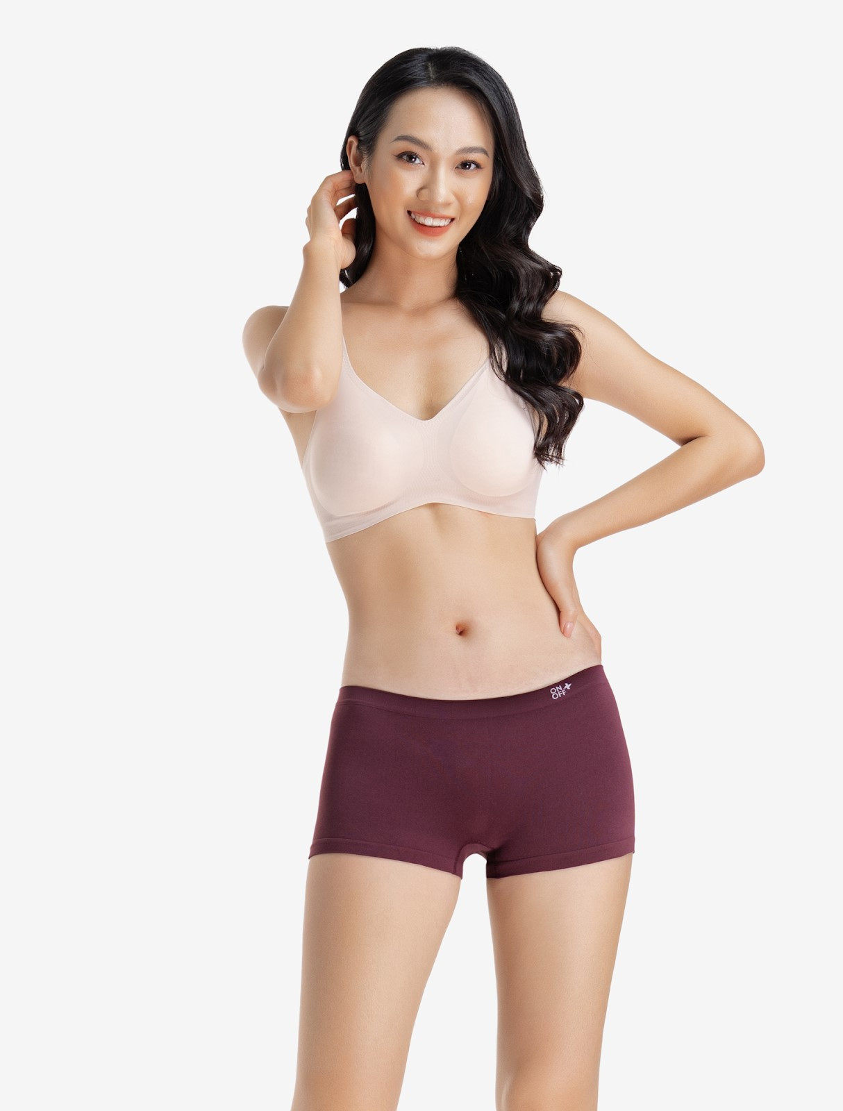 chọn quần lót ôm ngang đùi