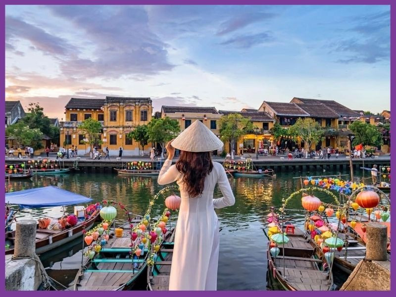 Chụp ảnh ở Hội An sáng