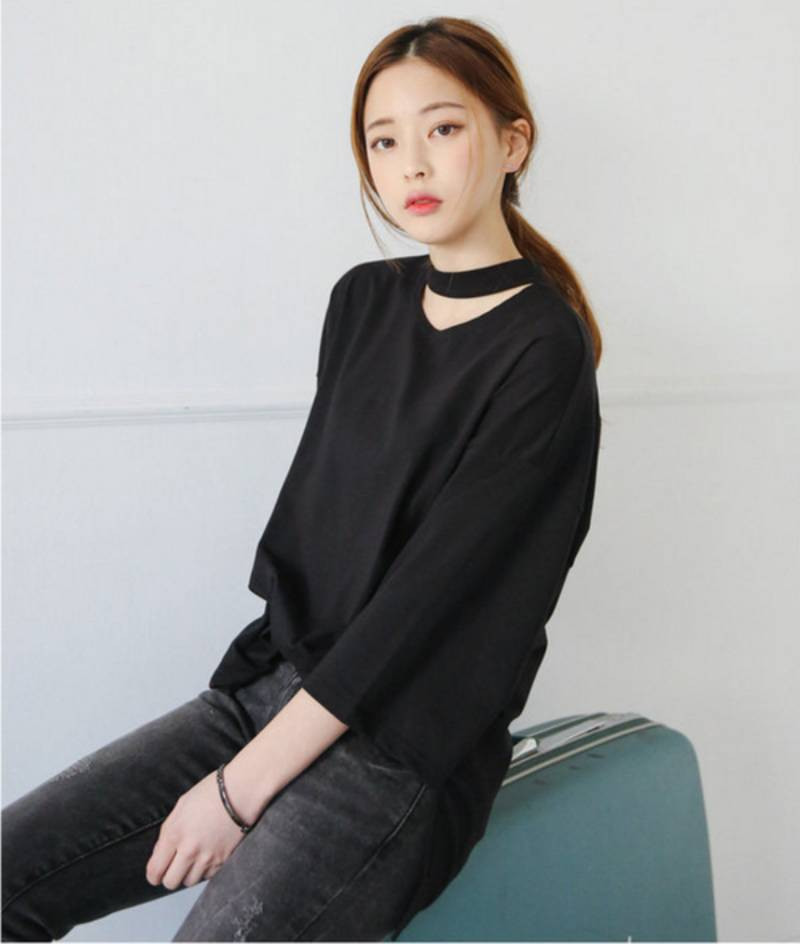 cổ choker quyến rũ